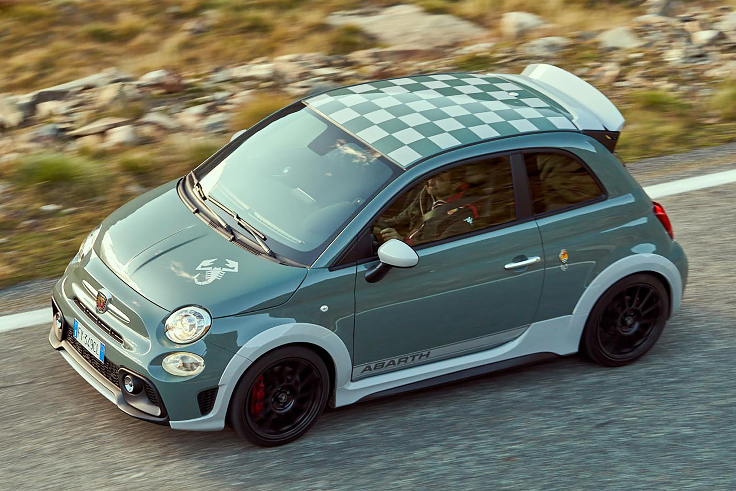 Abarth 695 70th Anniversario - aerial front tracking