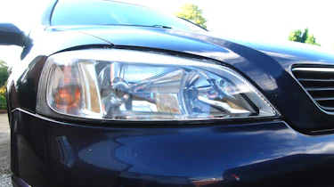 Clean headlight