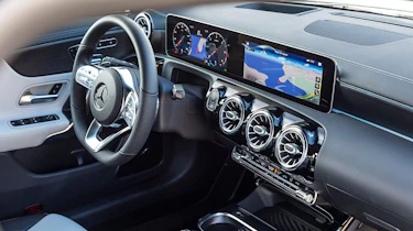 Mercedes CLA - interior