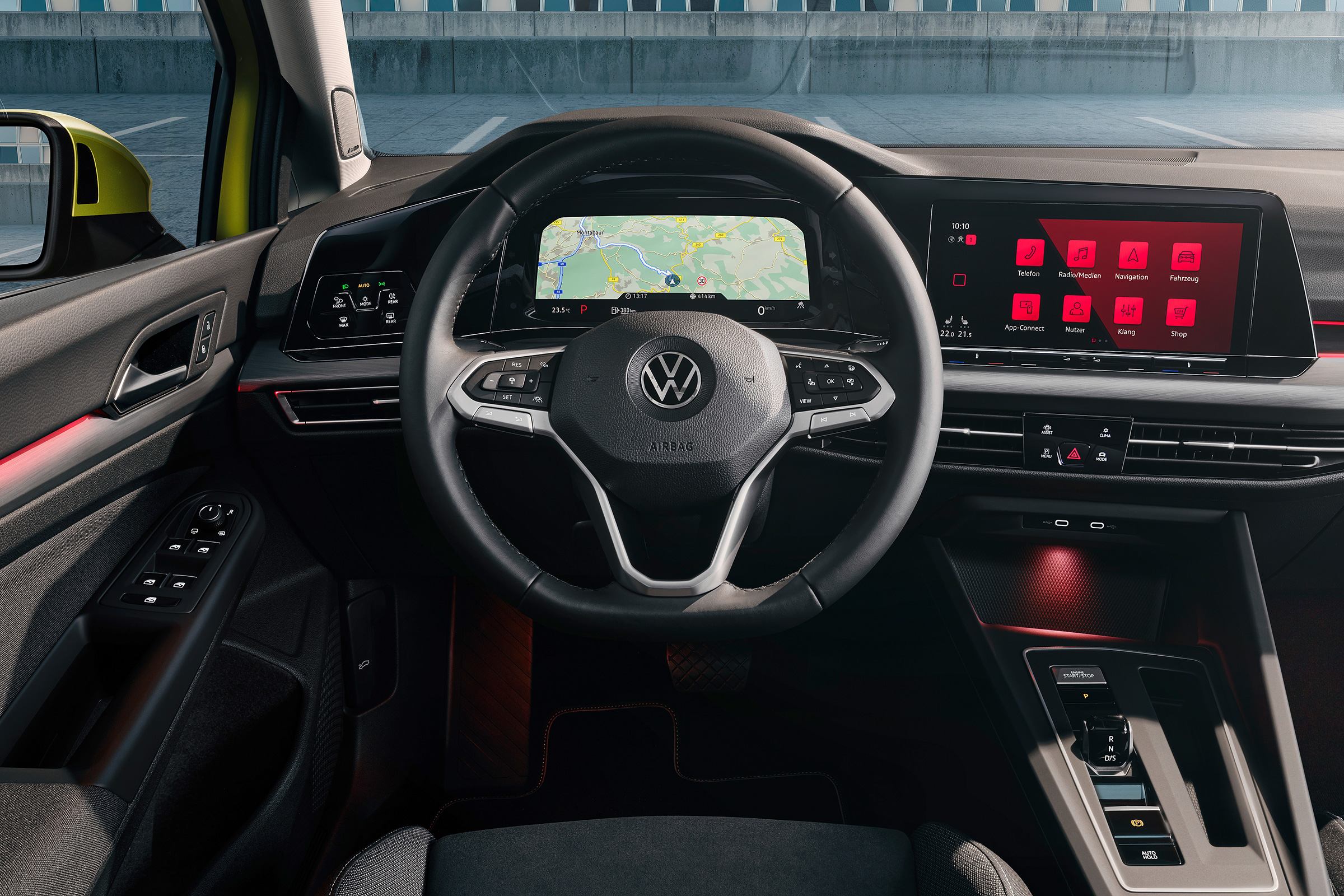 Volkswagen Golf - interior
