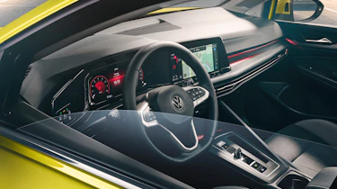 Volkswagen Golf - interior