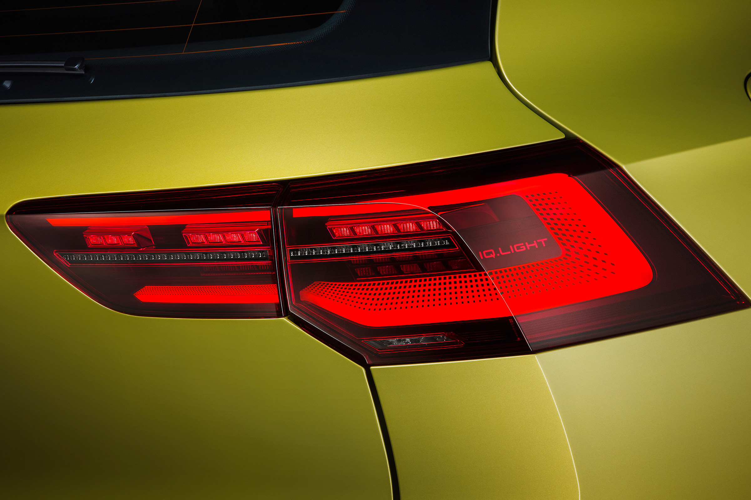 Volkswagen Golf - rearlight