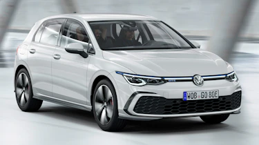 Volkswagen Golf GTE - front tracking