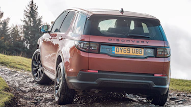 Land Rover Discovery Sport - rear