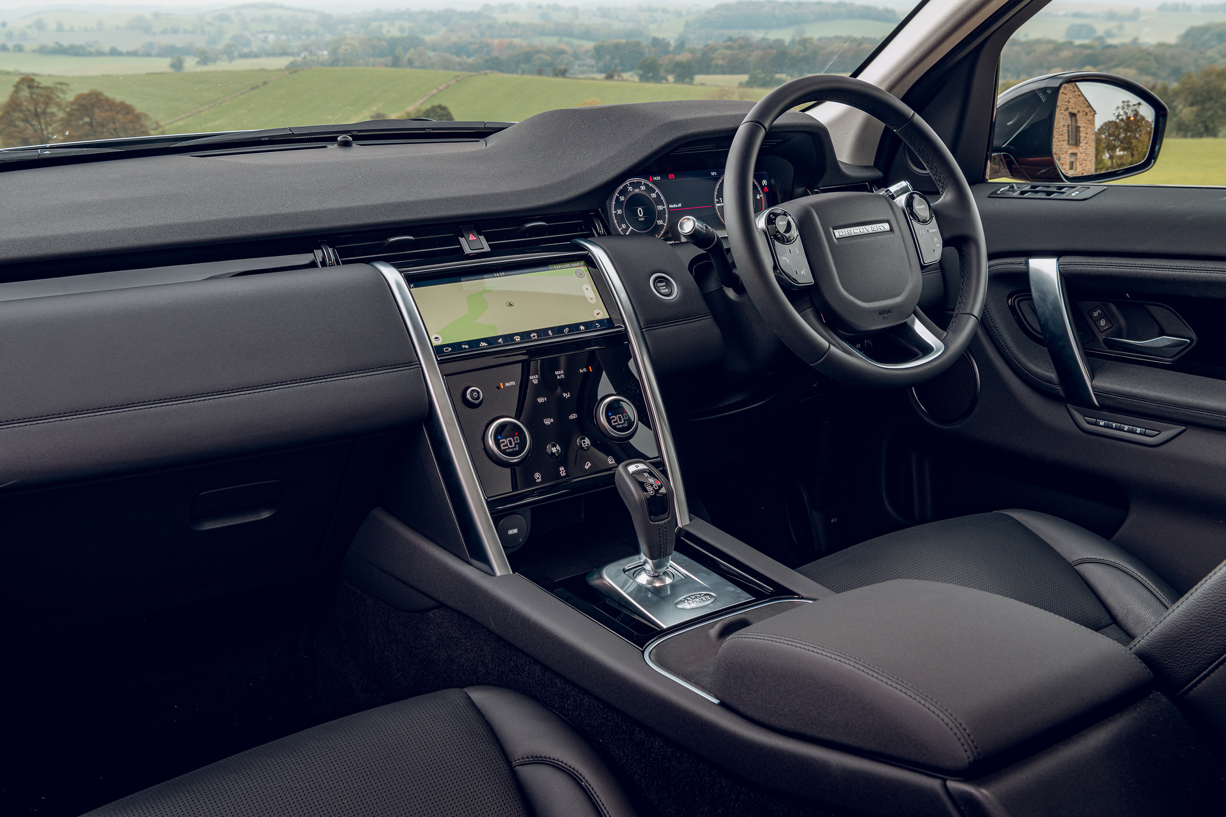 Land Rover Discovery Sport - interior