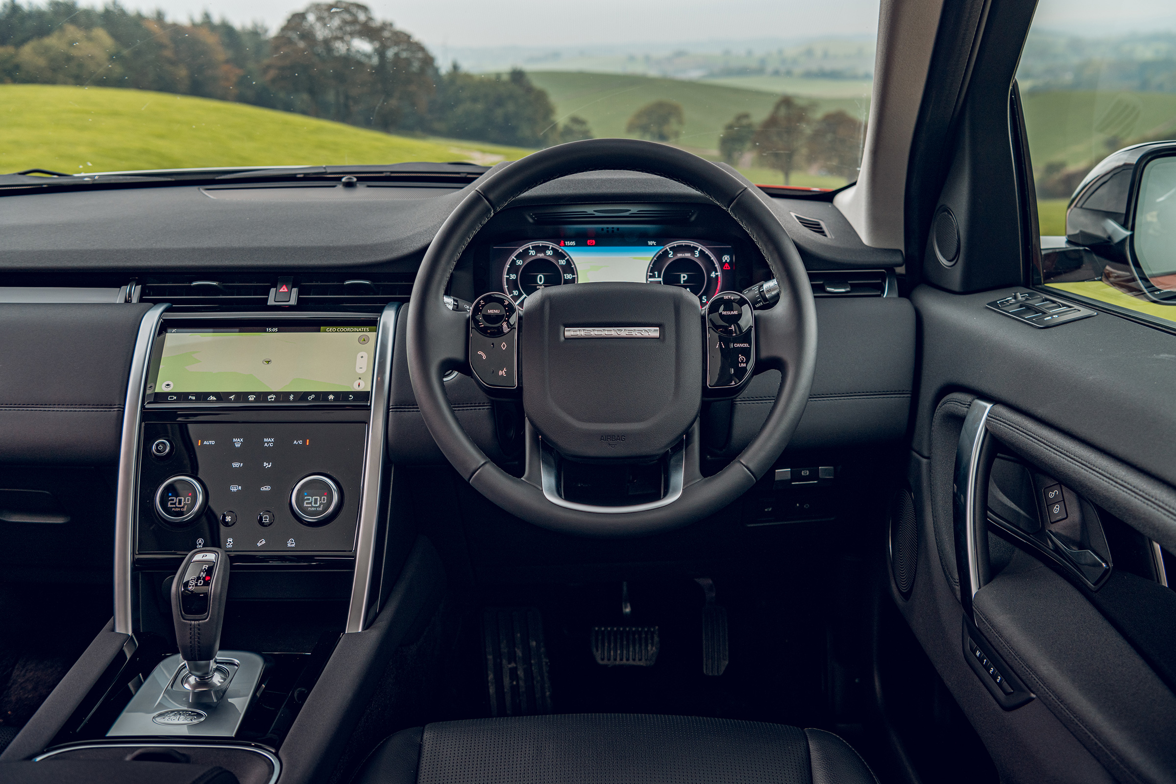 Land Rover Discovery Sport - interior