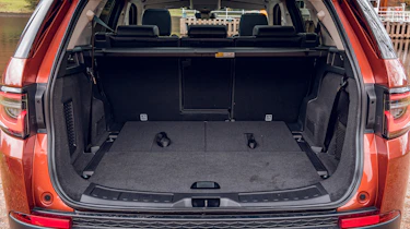 Land Rover Discovery Sport - boot