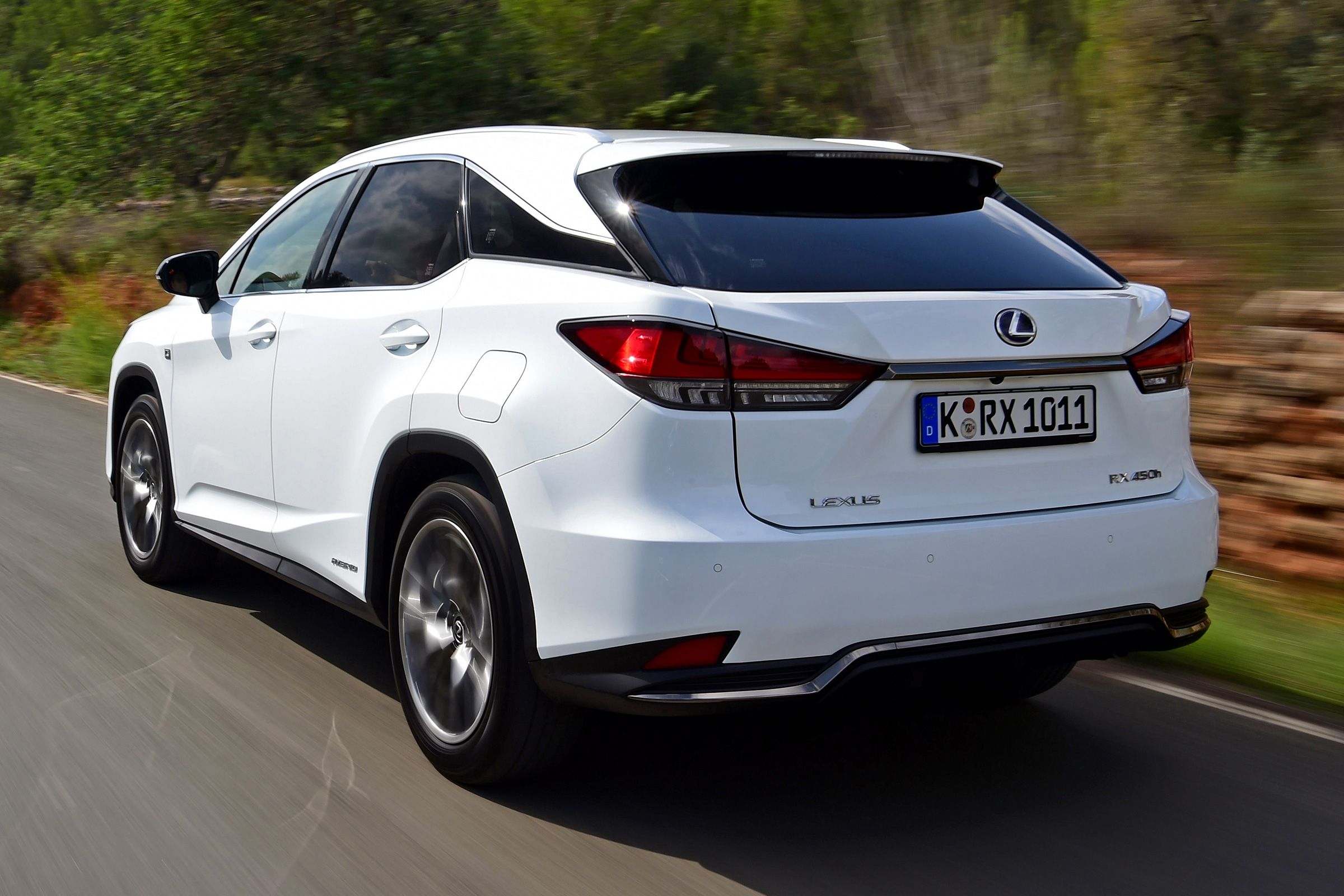 Lexus 450h F Sport - rear tracking