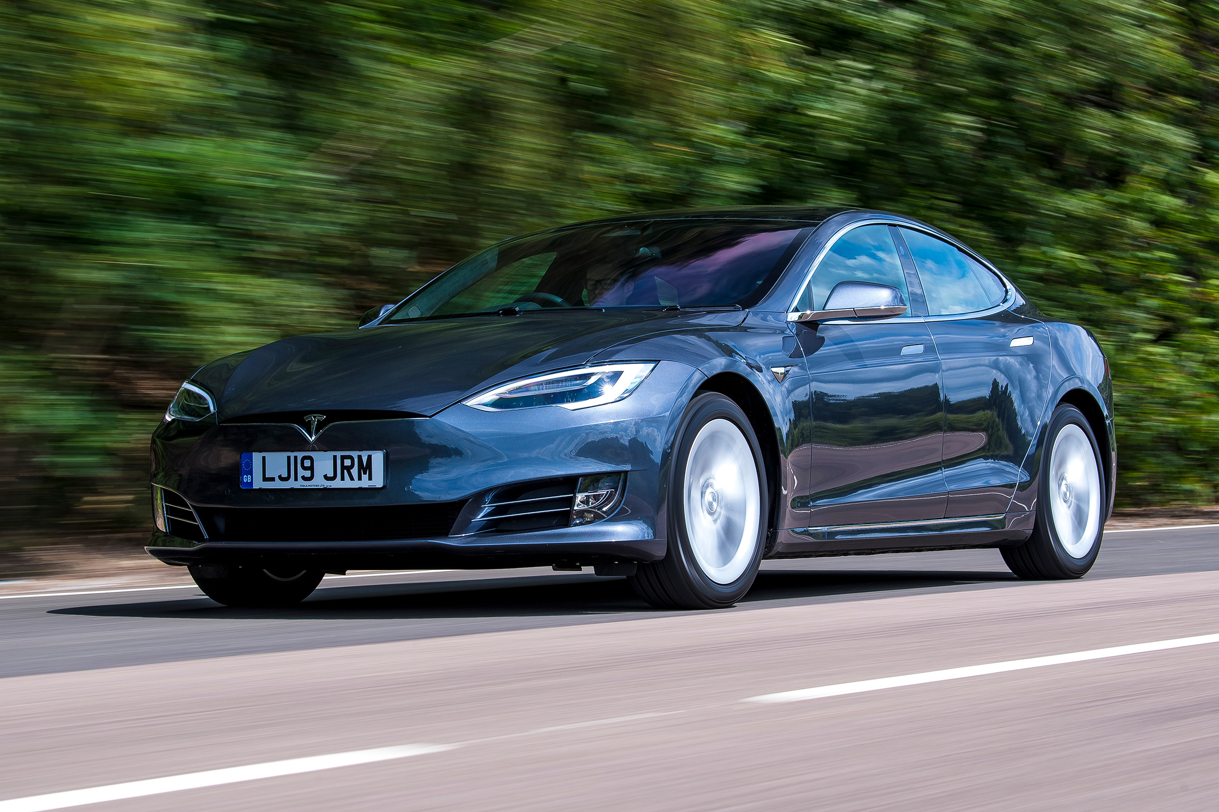 Tesla Model S - front tracking