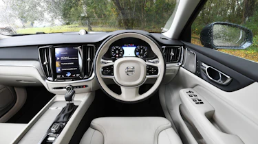 Volvo S60 saloon - interior