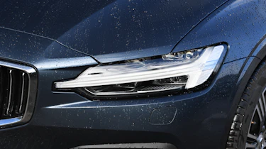 Volvo S60 saloon - headlight