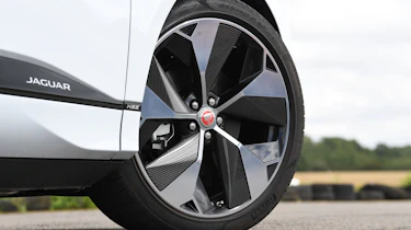 Jaguar I-Pace - wheel