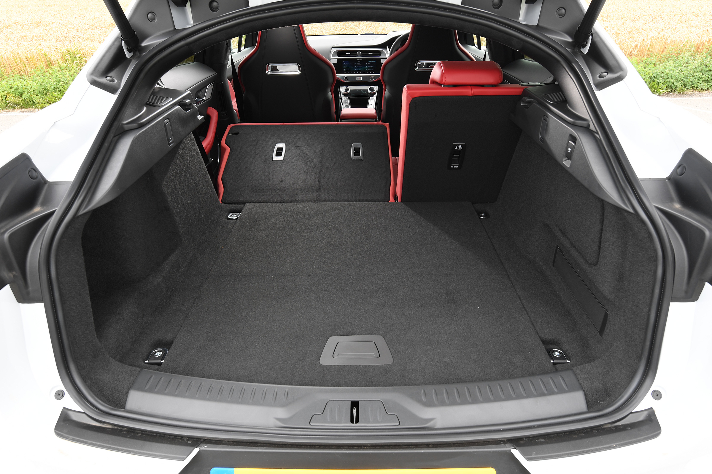 Jaguar I-Pace - boot