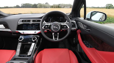 Jaguar I-Pace - interior