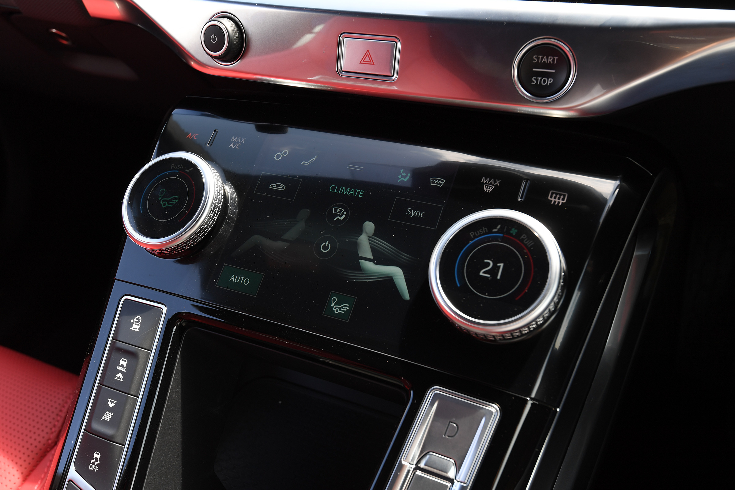 Jaguar I-Pace - interior