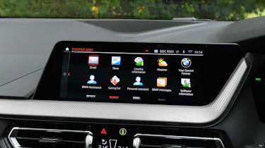 BMW 1 Series - dash