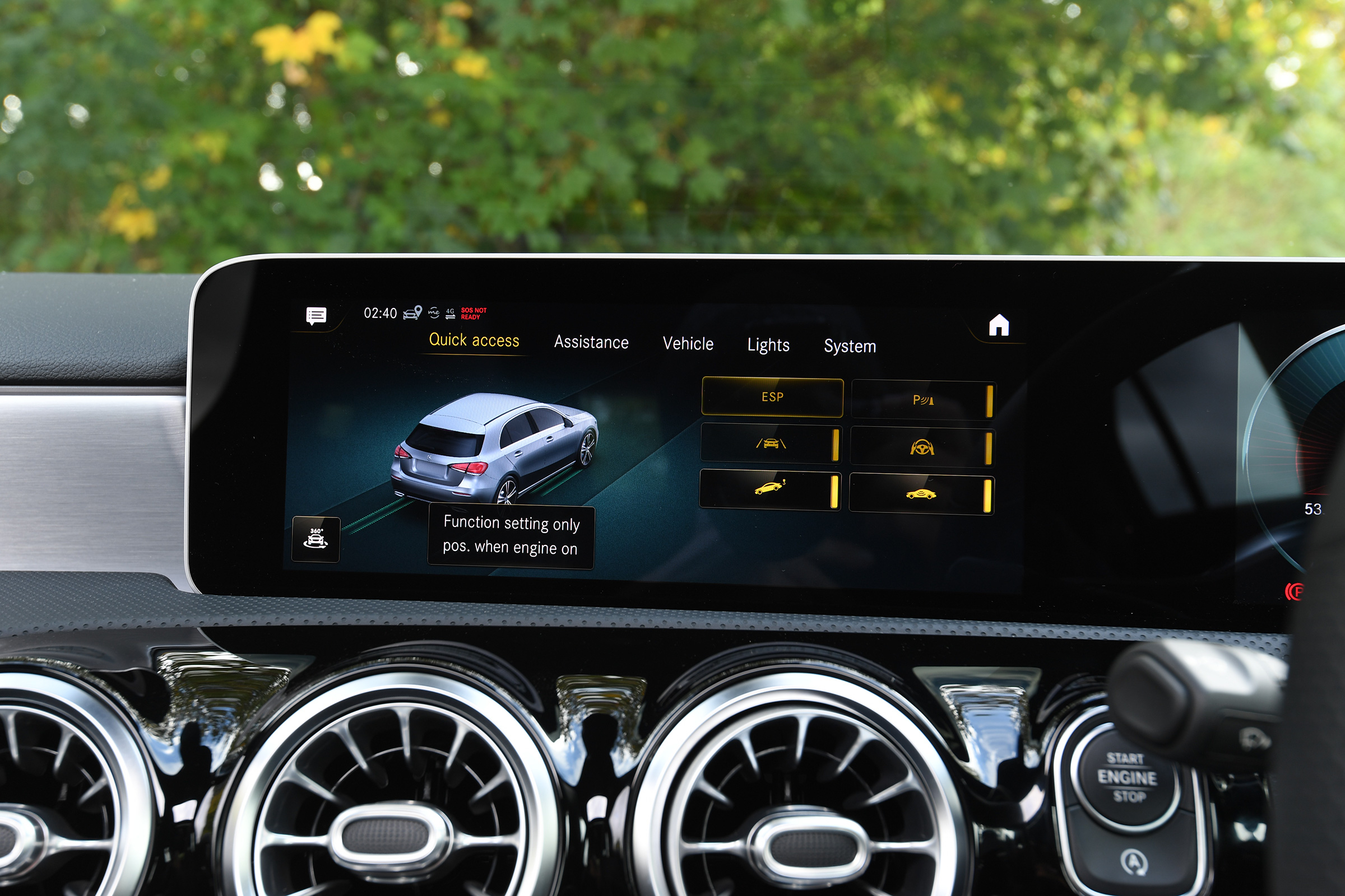 Mercedes A-Class - screen