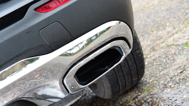 Mercedes GLC 220 d - exhaust