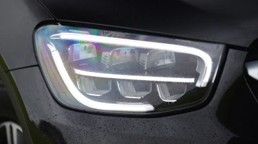 Mercedes GLC 220 d - headlight