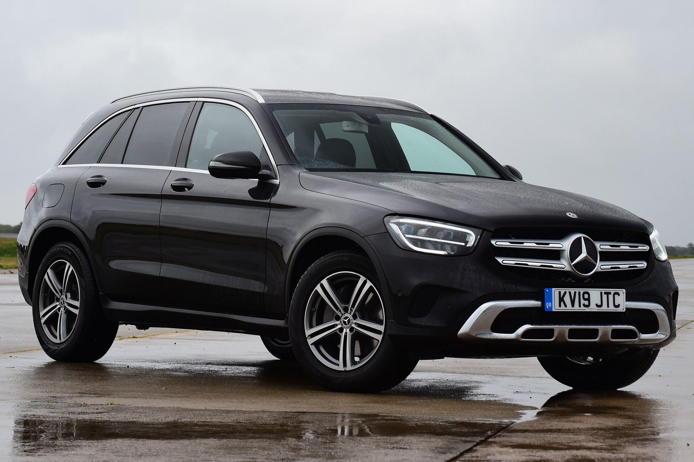Mercedes GLC 220 d  - front 3/4 static