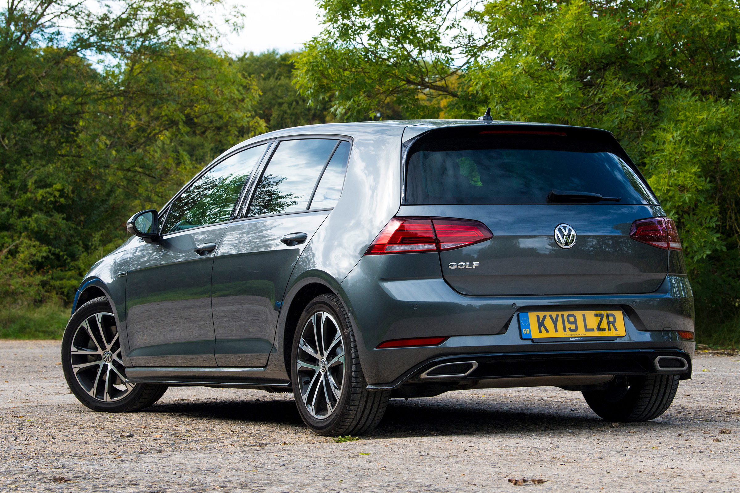 Volkswagen Golf - rear