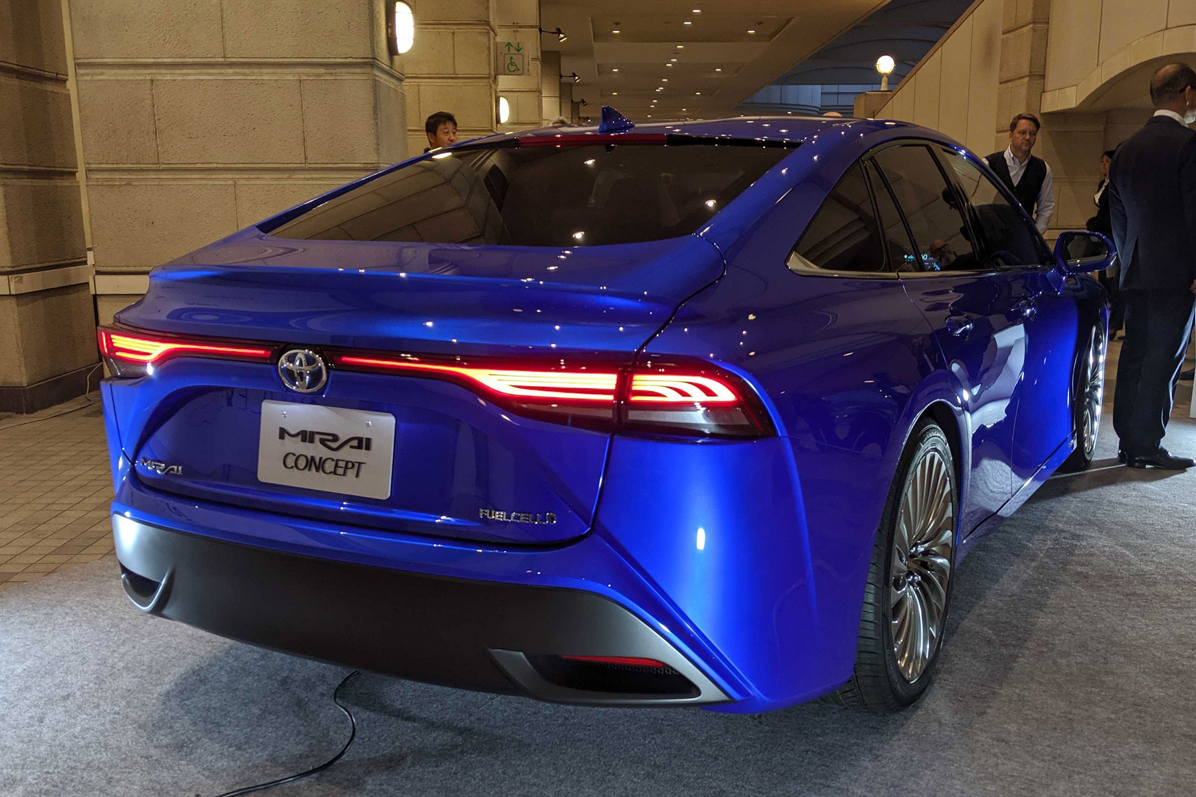 Toyota Mirai - Tokyo Motor Show full rear