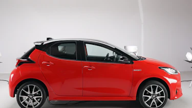 Toyota Yaris - side static studio