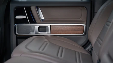 Mercedes G 350 d - door panel
