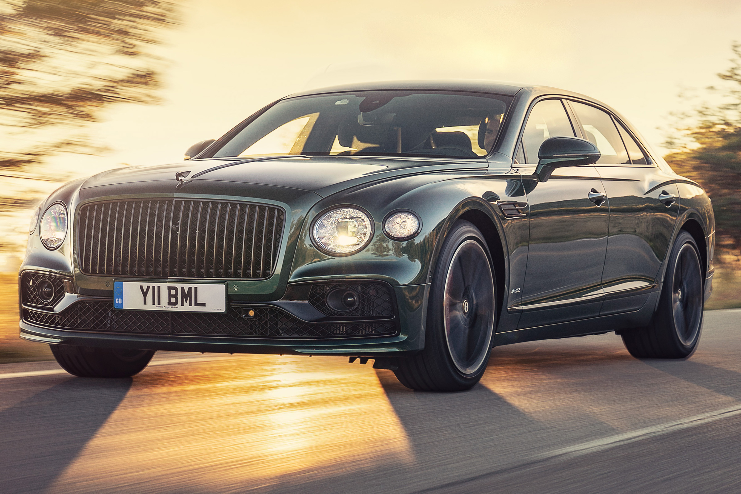 Bentley Flying Spur - front tracking