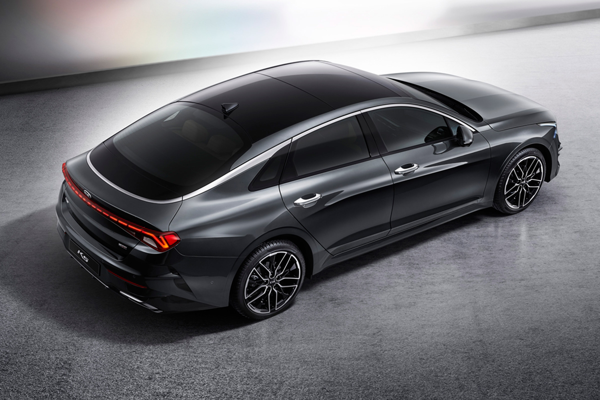 Kia Optima - rear