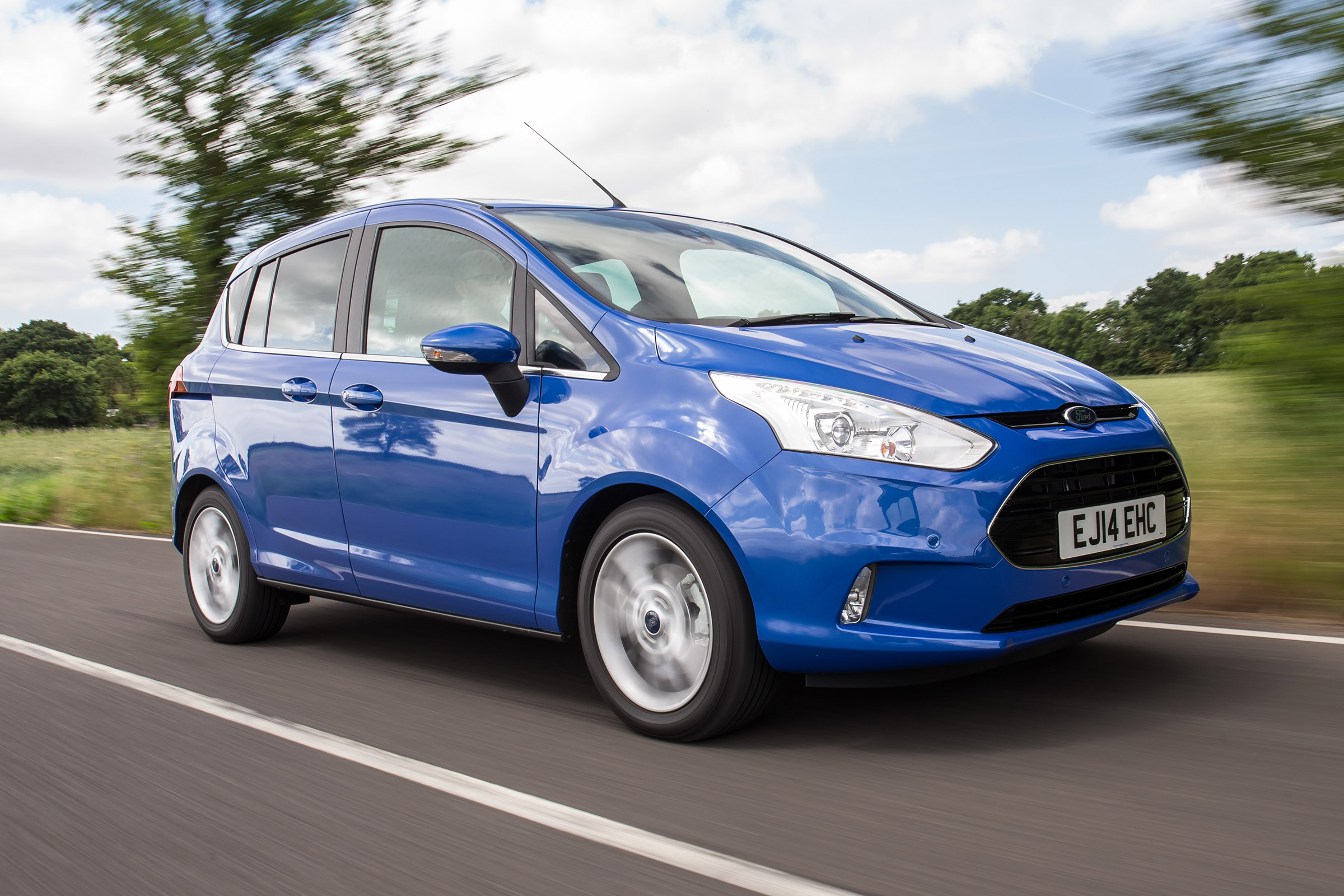 Used Ford B-MAX - front action