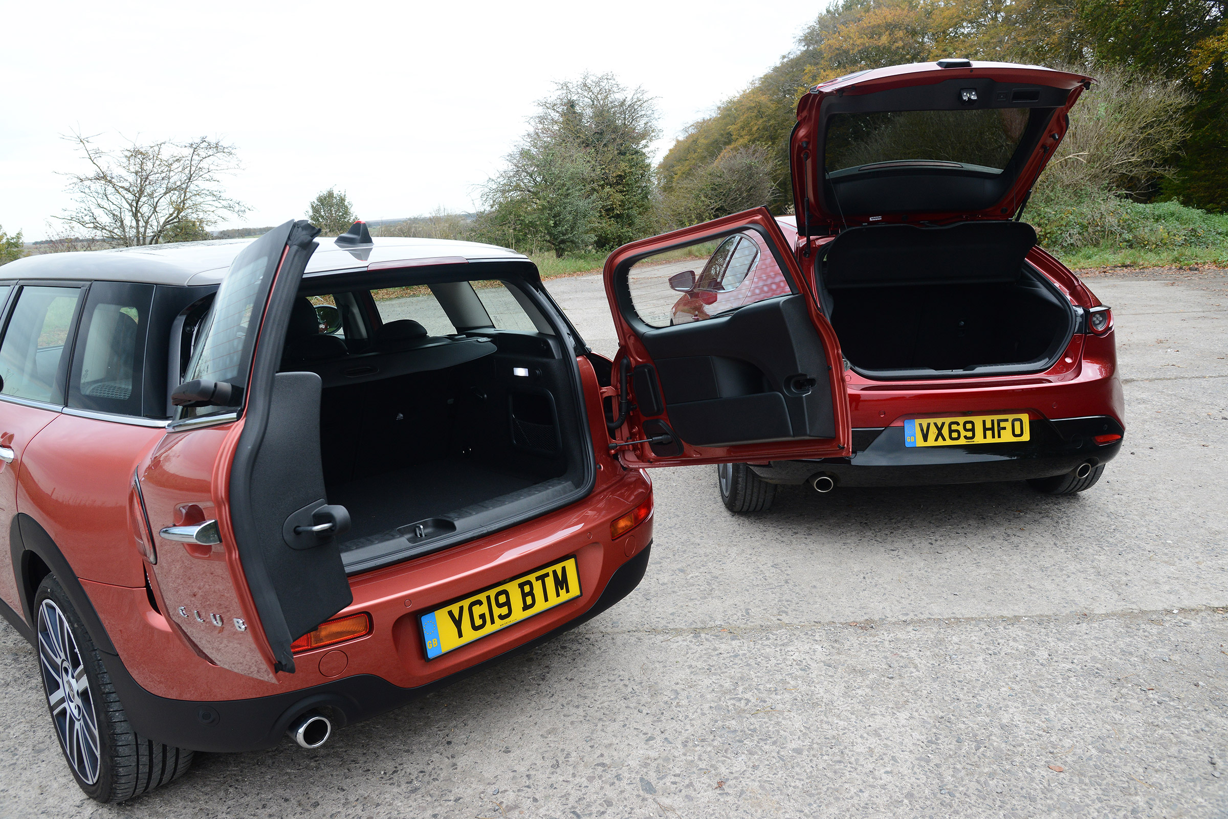 MINI Clubman vs Mazda 3 - boots