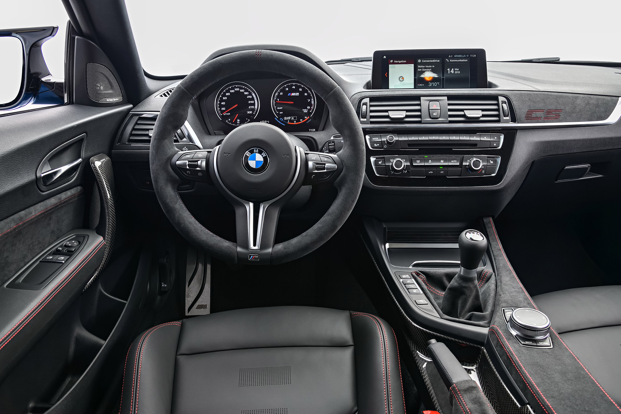 BMW M2 CS - dash