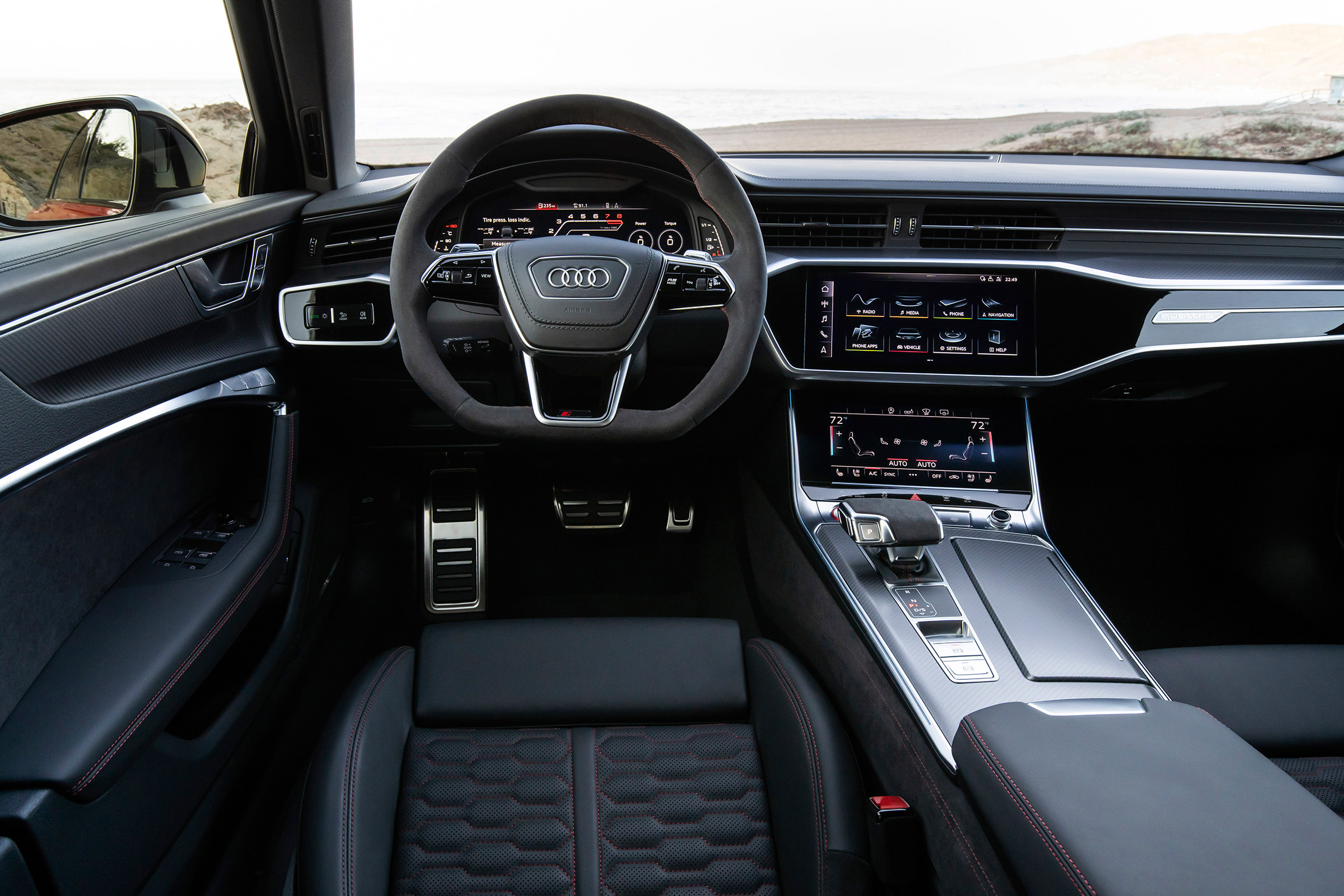 Audi RS 6 Avant - dash