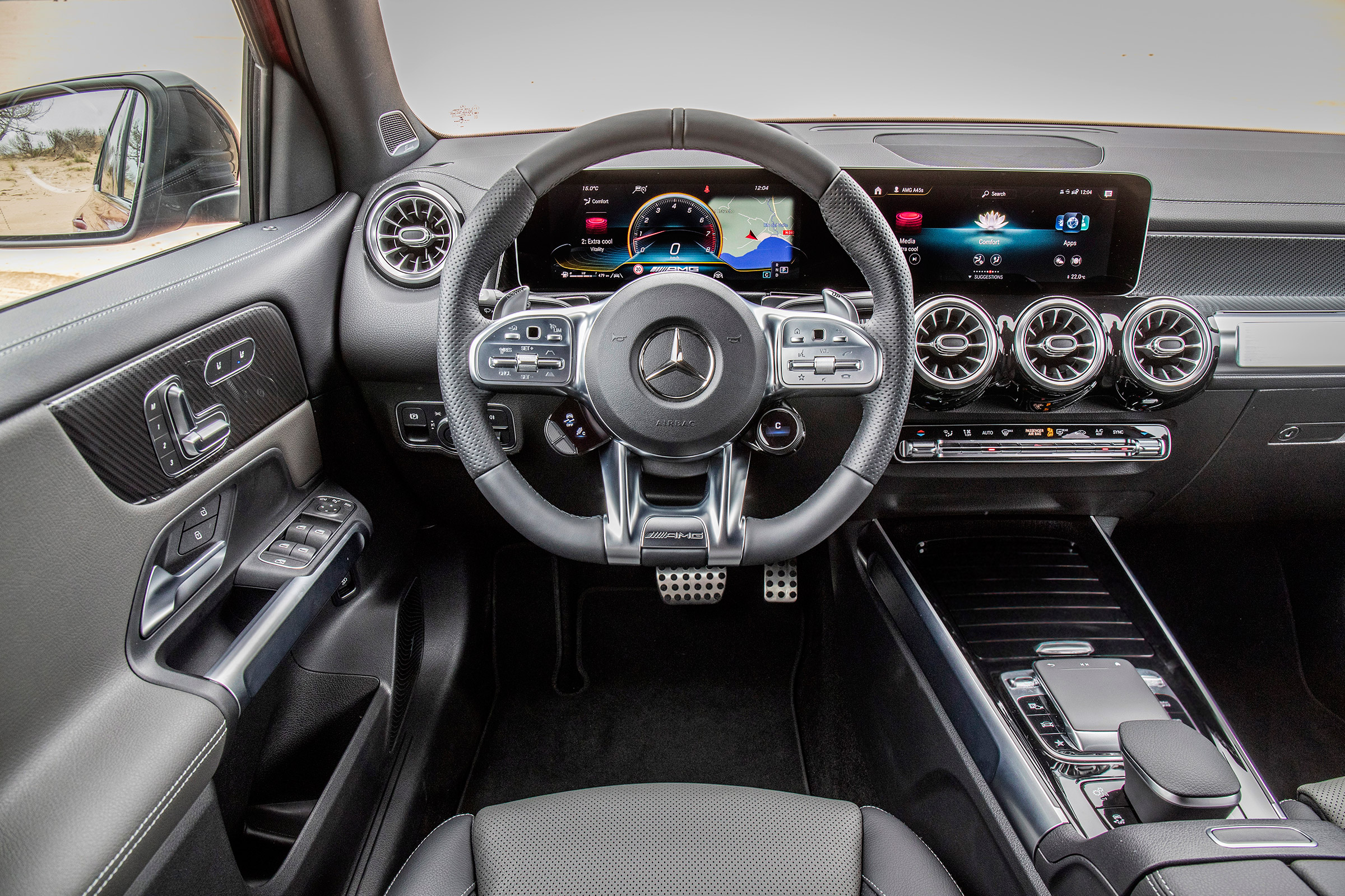 Mercedes-AMG GLB 35 - dash
