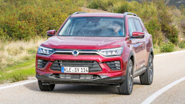 SsangYong Korando - front tracking
