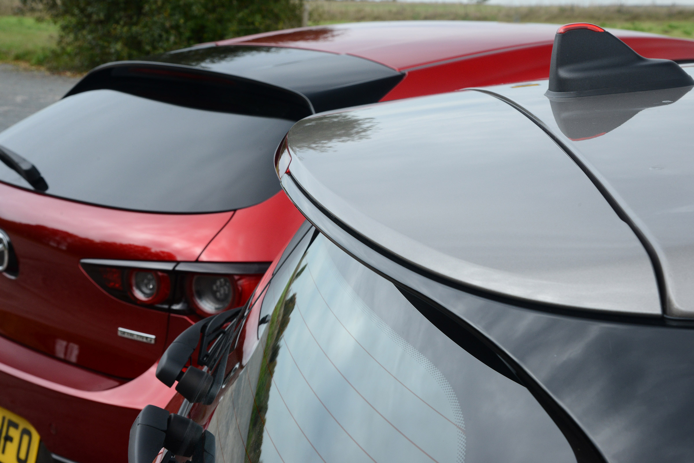 MINI Clubman vs Mazda 3 - detail