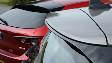 MINI Clubman vs Mazda 3 - detail