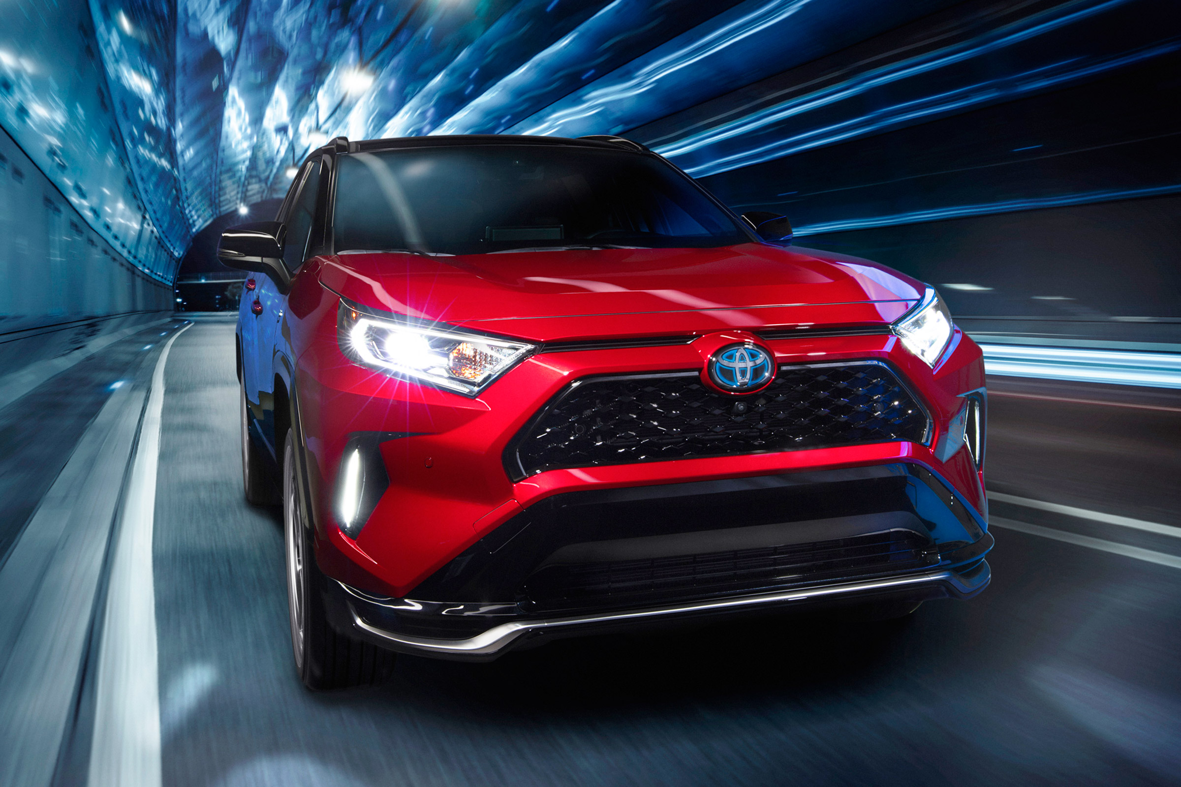 Toyota RAV4 Prime - full front tracking