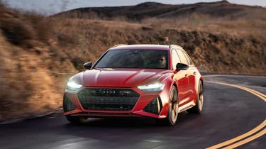 Audi RS 6 Avant - front cornering