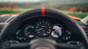 Porsche 911 Speedster - dials