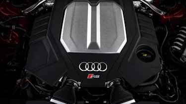 Audi RS 6 Avant - engine