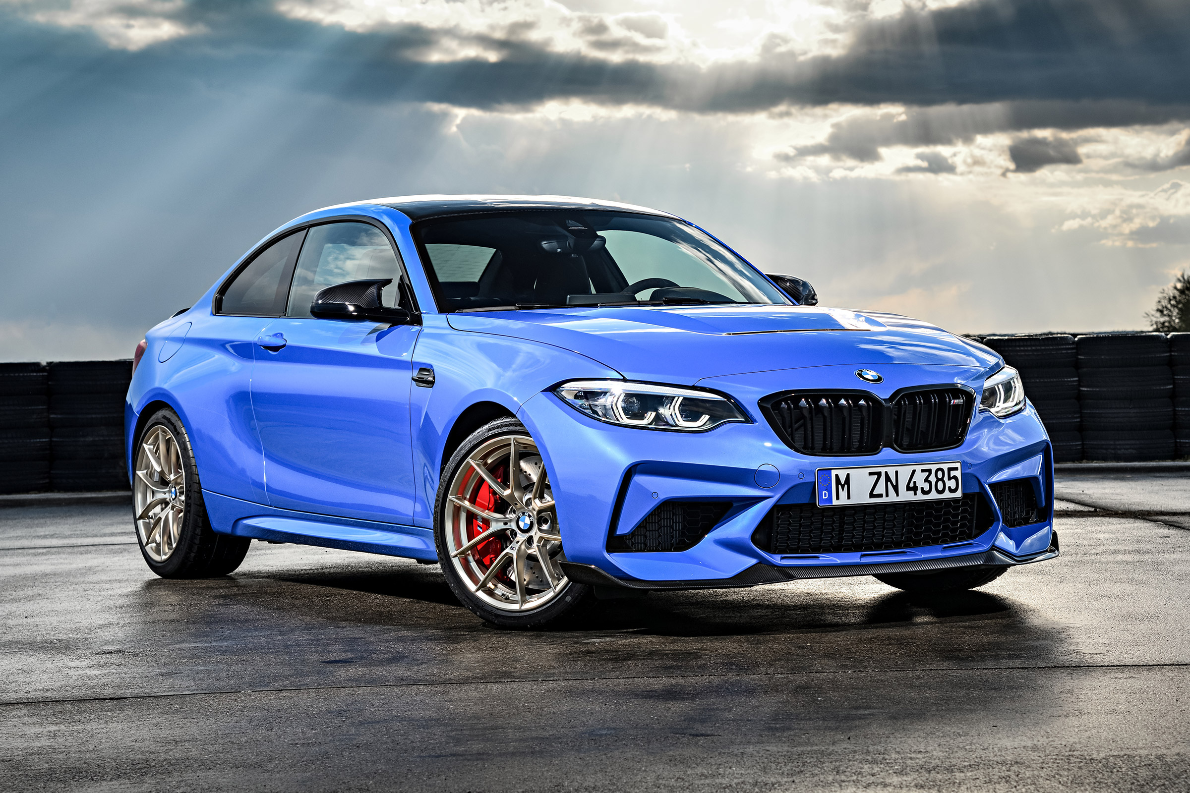 BMW M2 CS - front static