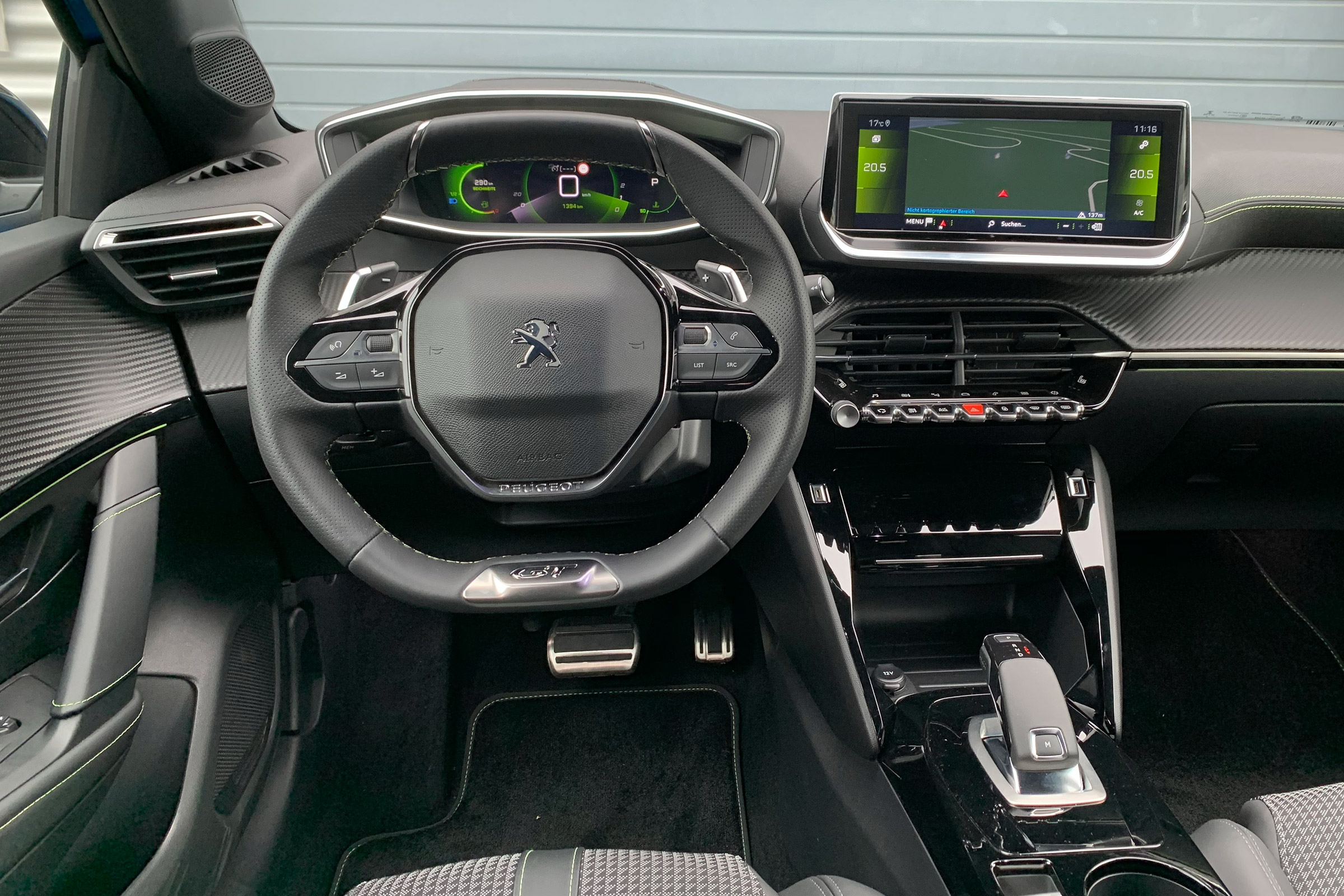 Peugeot 208 - dash