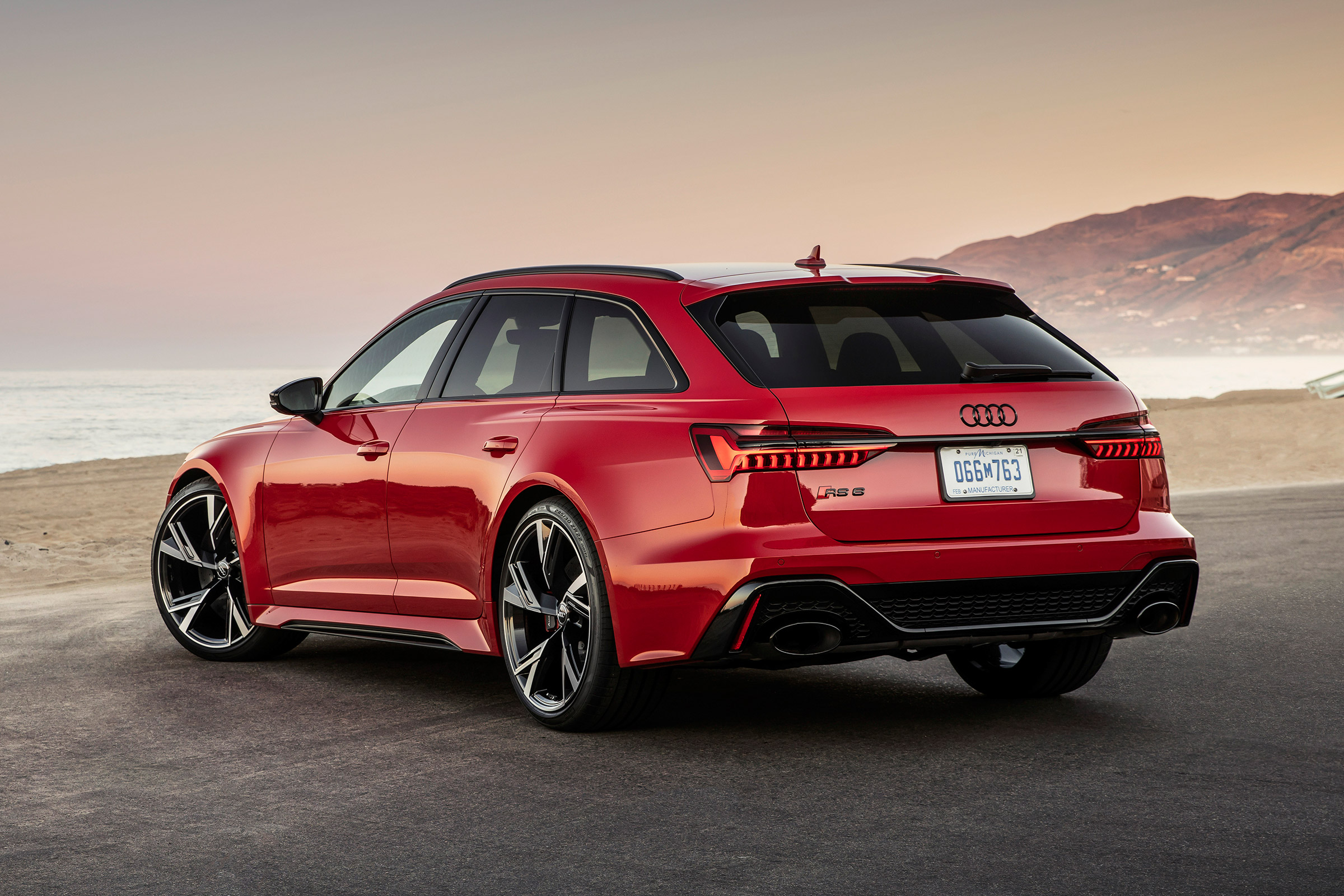 Audi RS 6 Avant - rear static