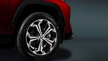 Toyota RAV4 Prime - wheel