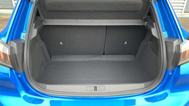 Peugeot 208 - boot