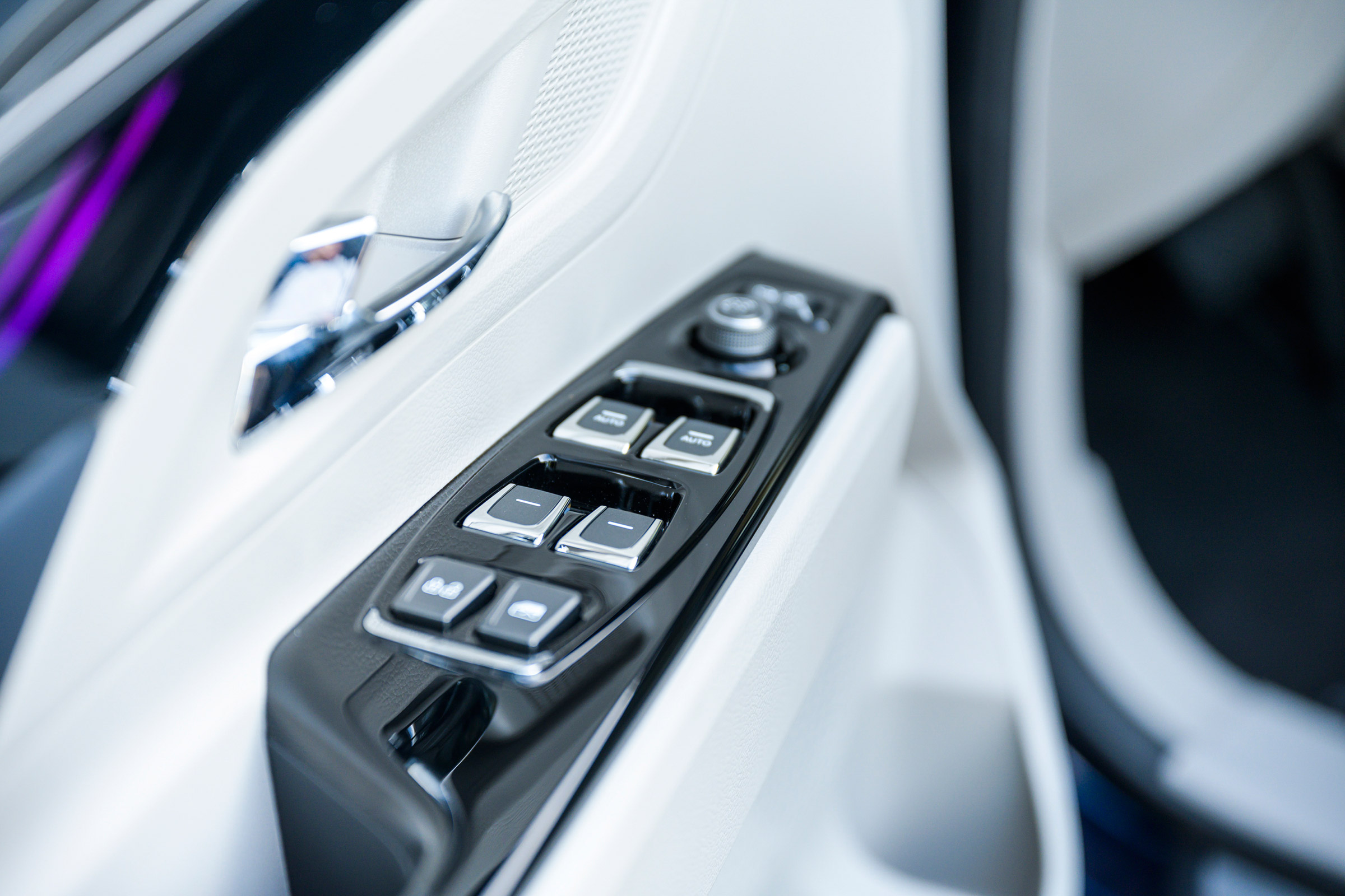 SsangYong Korando - door controls