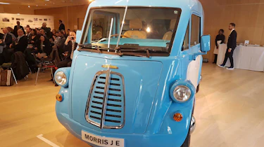 Morris JE - reveal front static