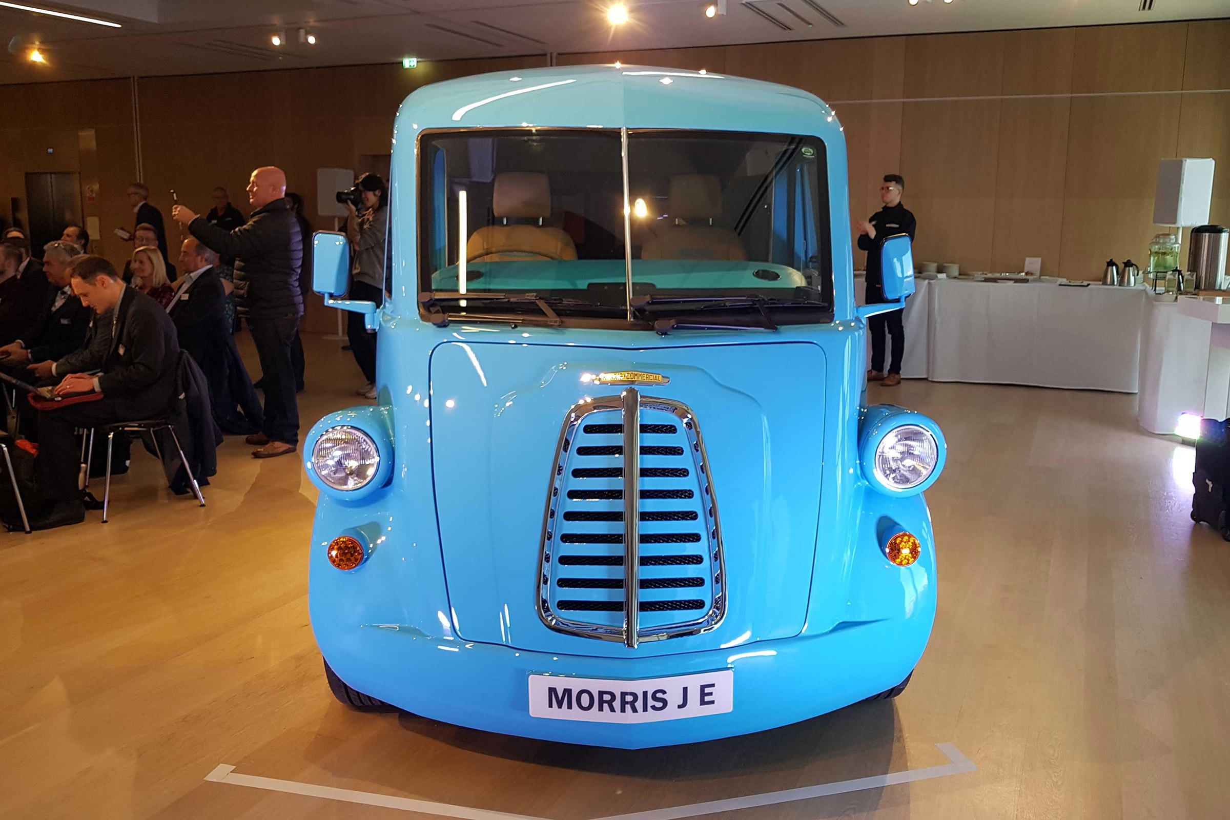 Morris JE - reveal full front